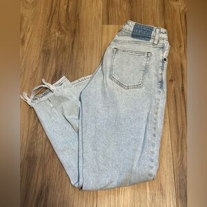 Abercrombie & Fitch Light Wash Mom High rise jeans